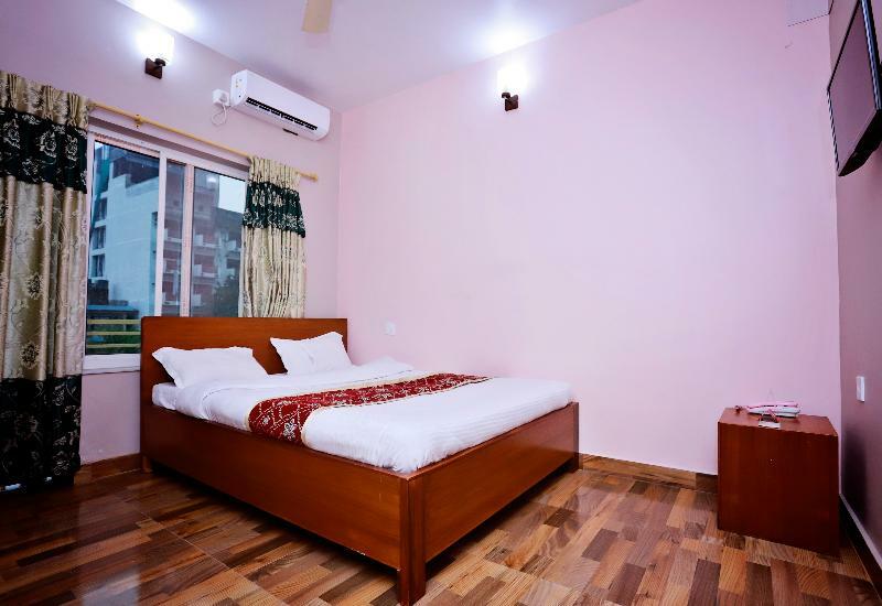 Oyo 575 Api Suites โพคารา ภายนอก รูปภาพ