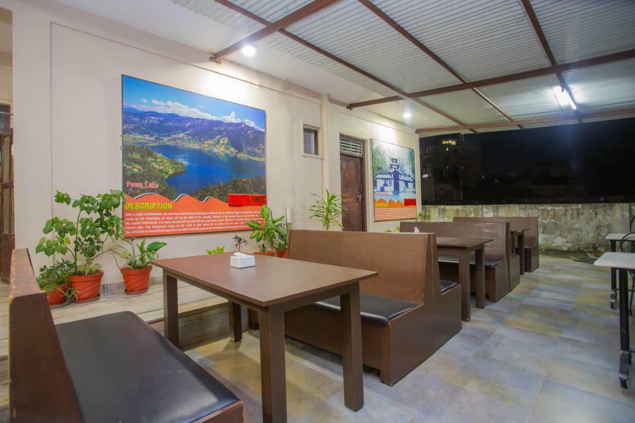 Oyo 575 Api Suites โพคารา ภายนอก รูปภาพ