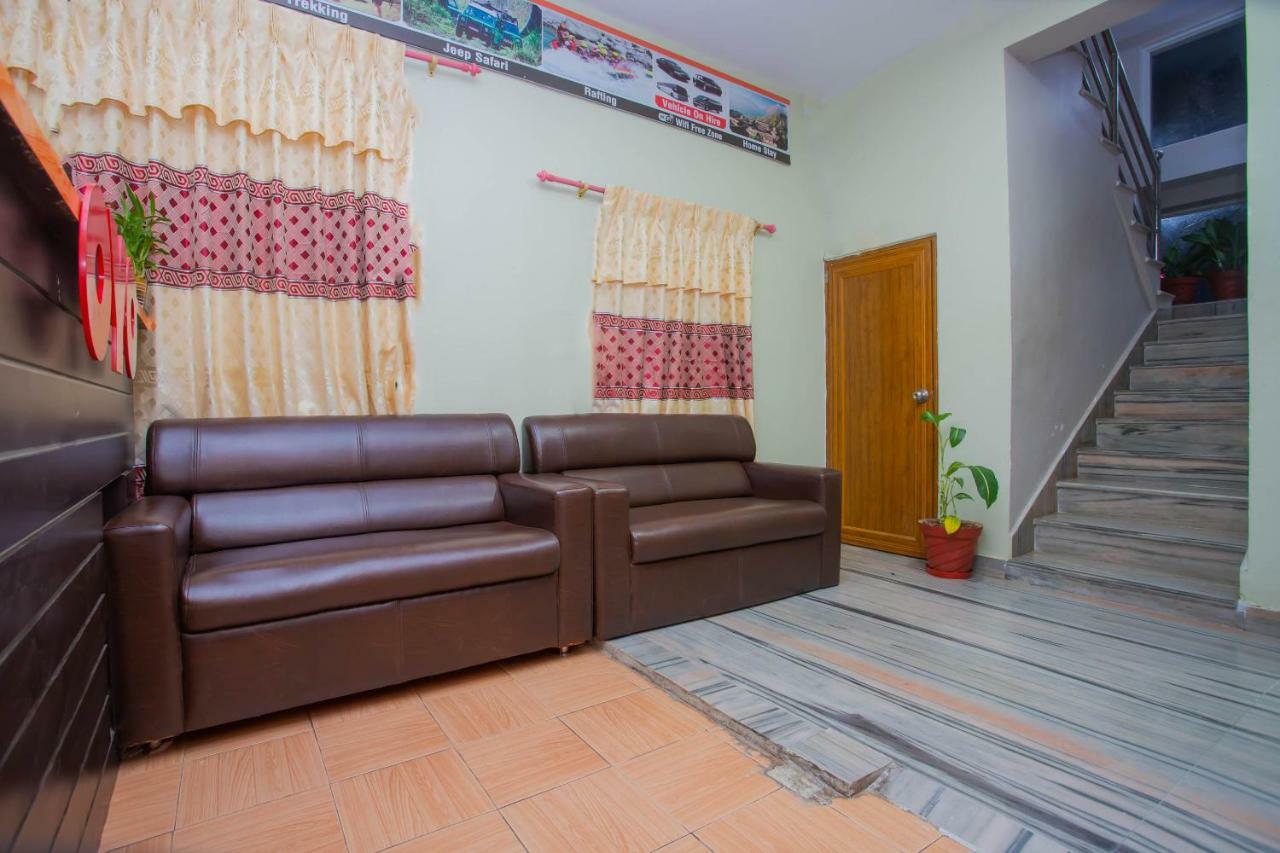 Oyo 575 Api Suites โพคารา ภายนอก รูปภาพ