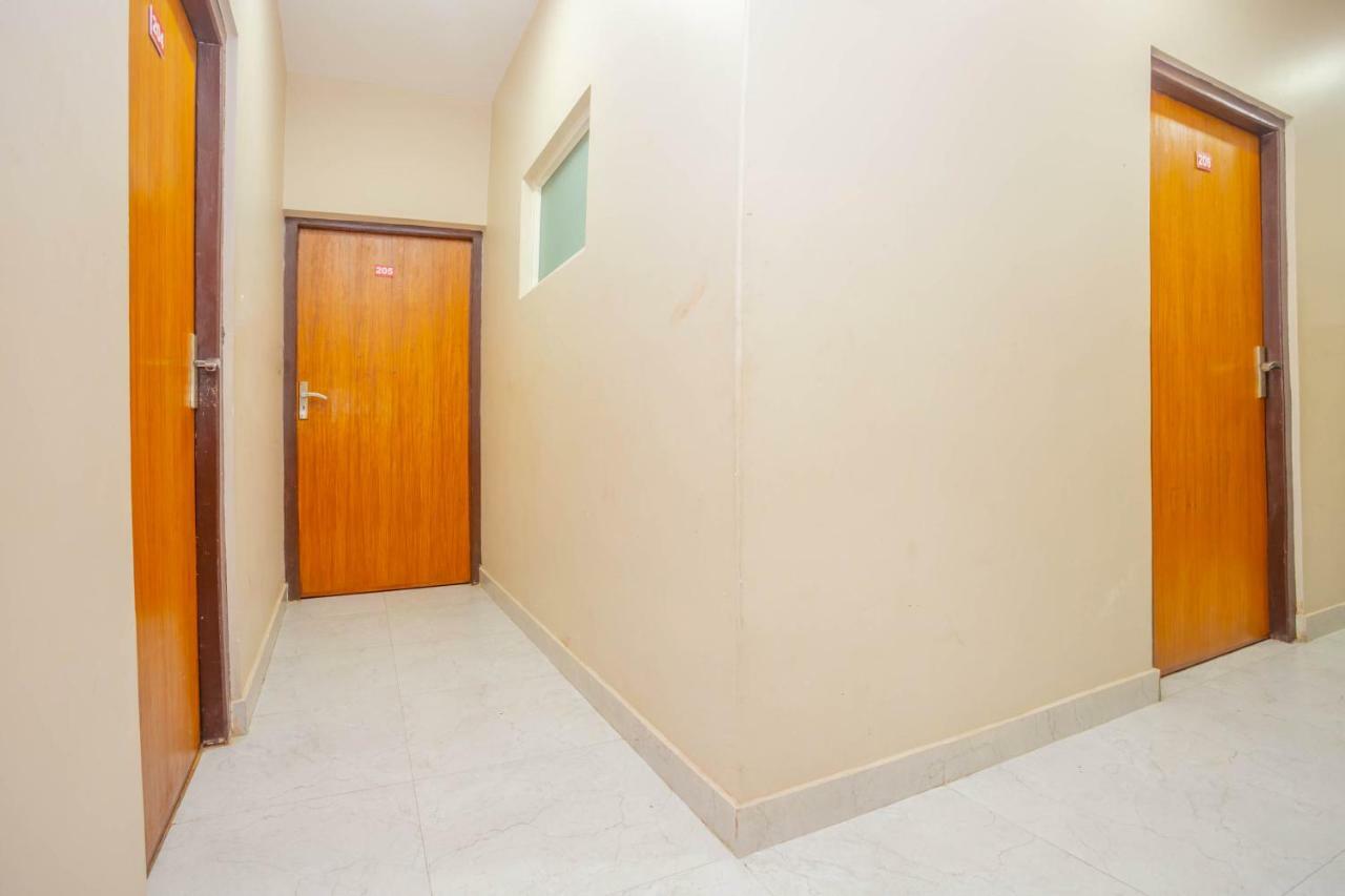 Oyo 575 Api Suites โพคารา ภายนอก รูปภาพ