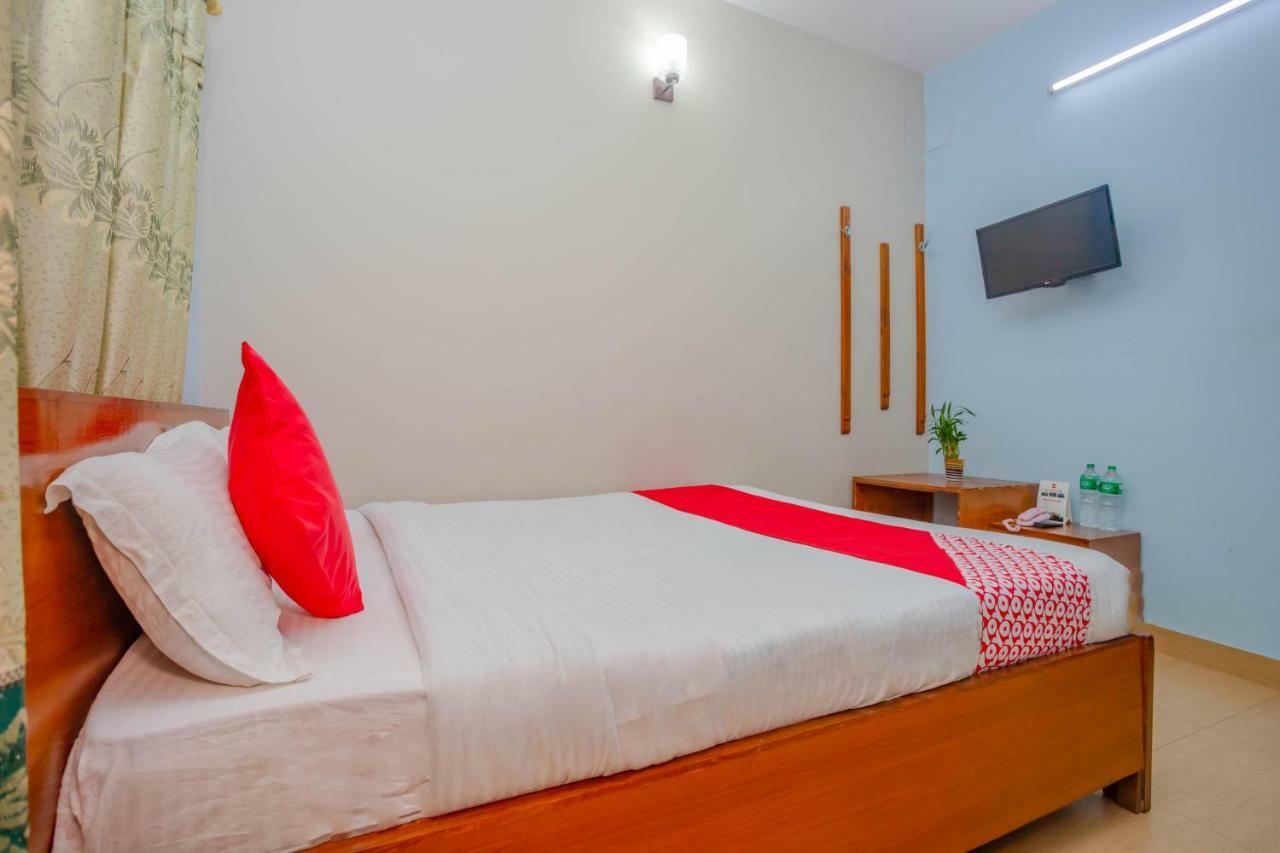 Oyo 575 Api Suites โพคารา ภายนอก รูปภาพ